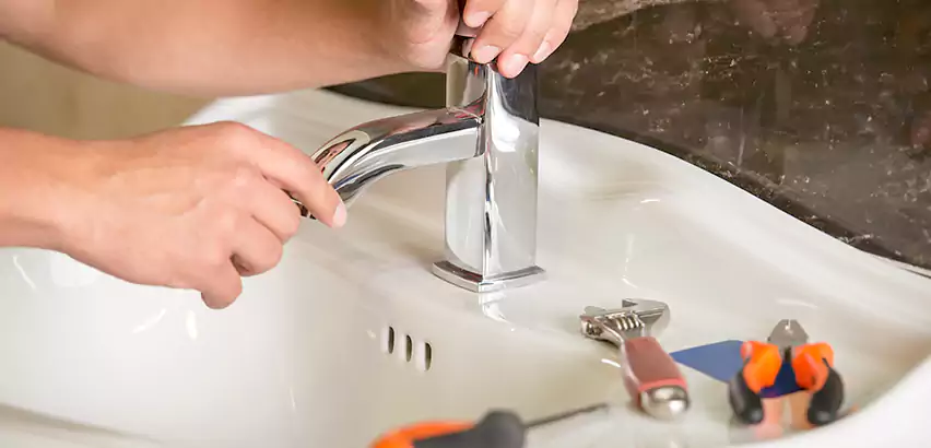 Bathtub Faucet Replacement in Fishers